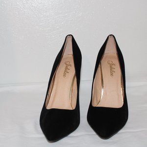 Jubilee Black Faux Velvet Pump